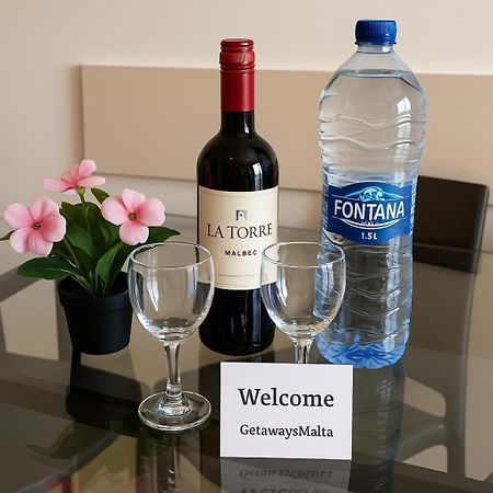 Seashells 2 Bedroom Apartment With Sunny Terrace With Stunning Sea Views - By Getawaysmalta เซนต์พอลส์เบย์ ภายนอก รูปภาพ